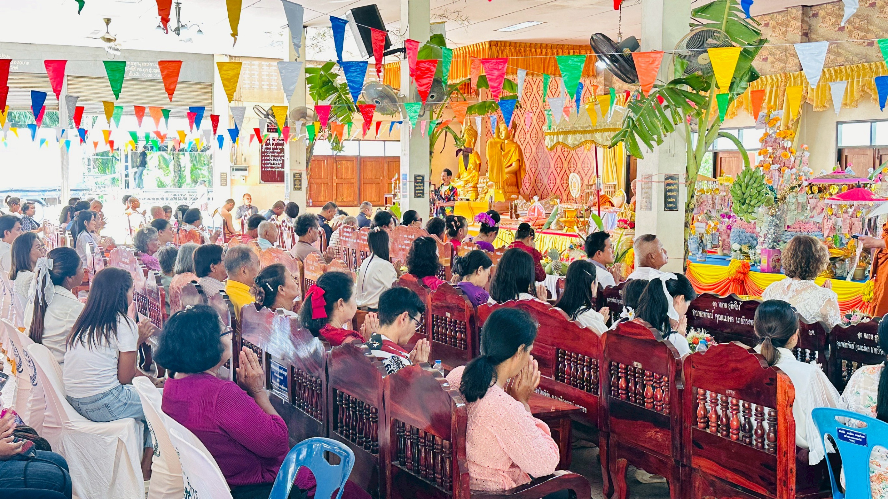 ภาพร่วมพิธีกรรมวัดแหลมไผ่