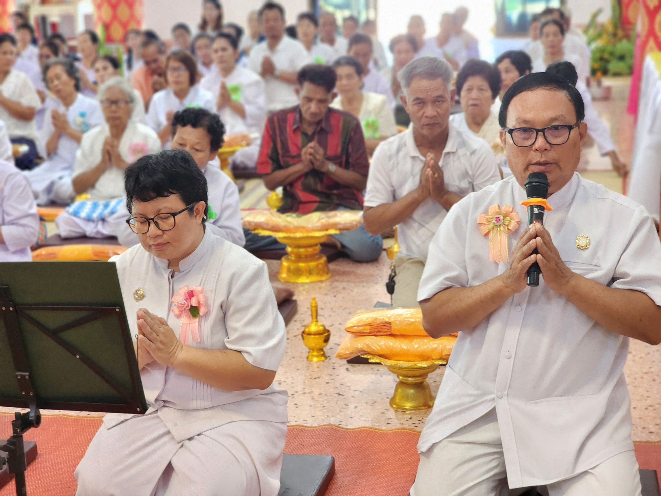 ภาพร่วมพิธีกรรมวัดโนนสวรรค์