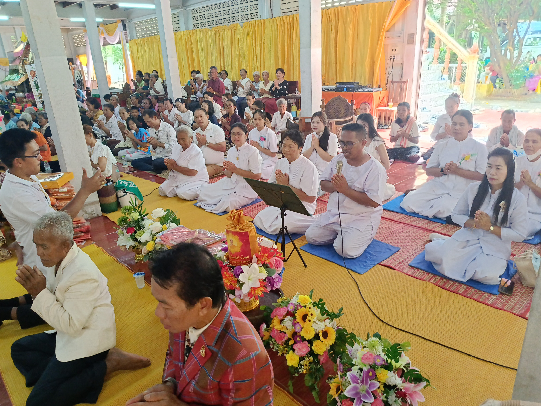 ภาพกล่าวคำถวายกฐินวัดสุวรรณวารี