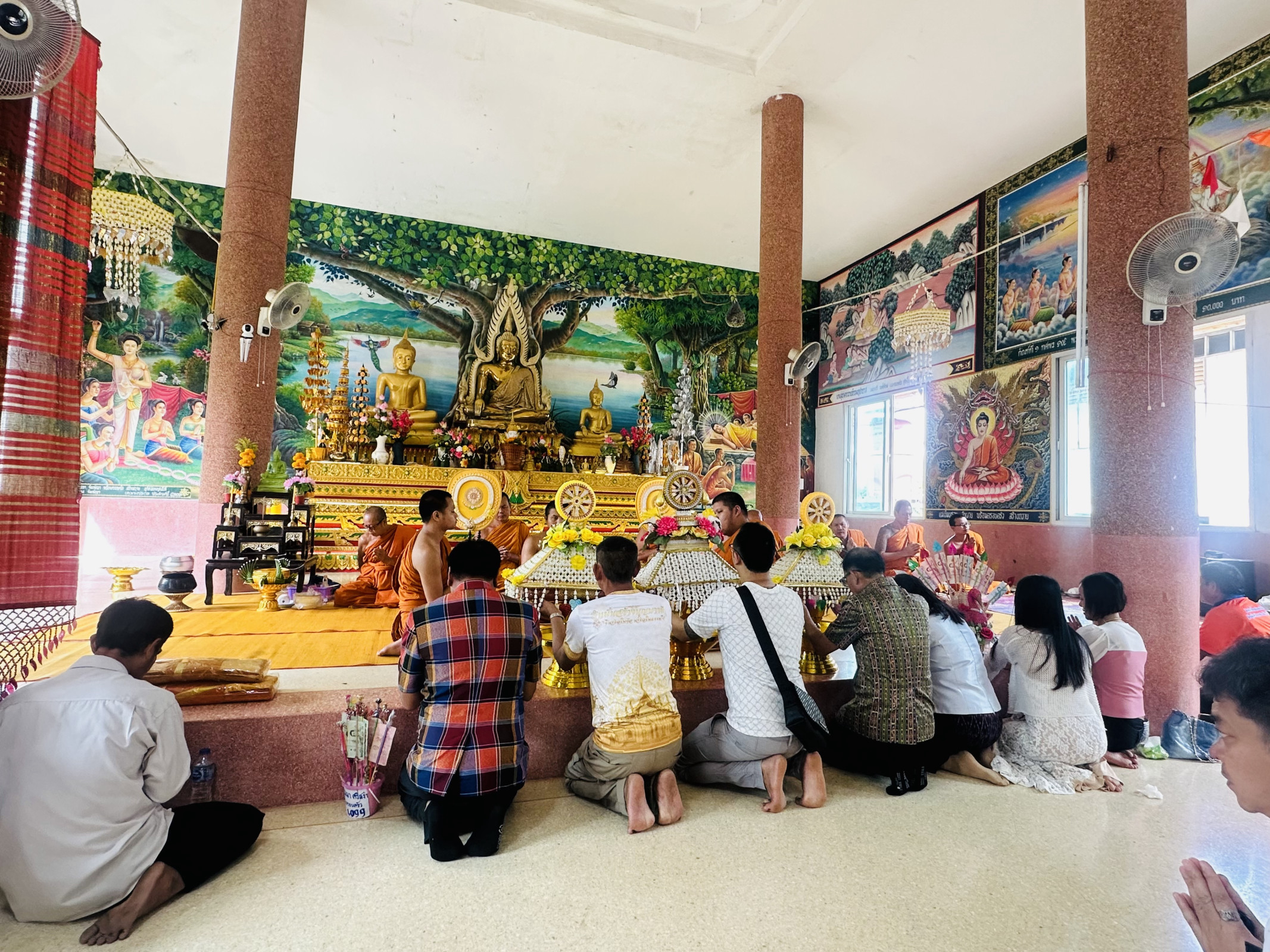 ภาพกล่าวคำถวายกฐินวัดทุ่งสว่าง