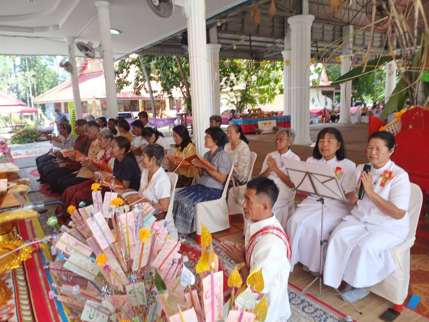 ภาพกล่าวคำถวายกฐินวัดอุบลบรทิพย์