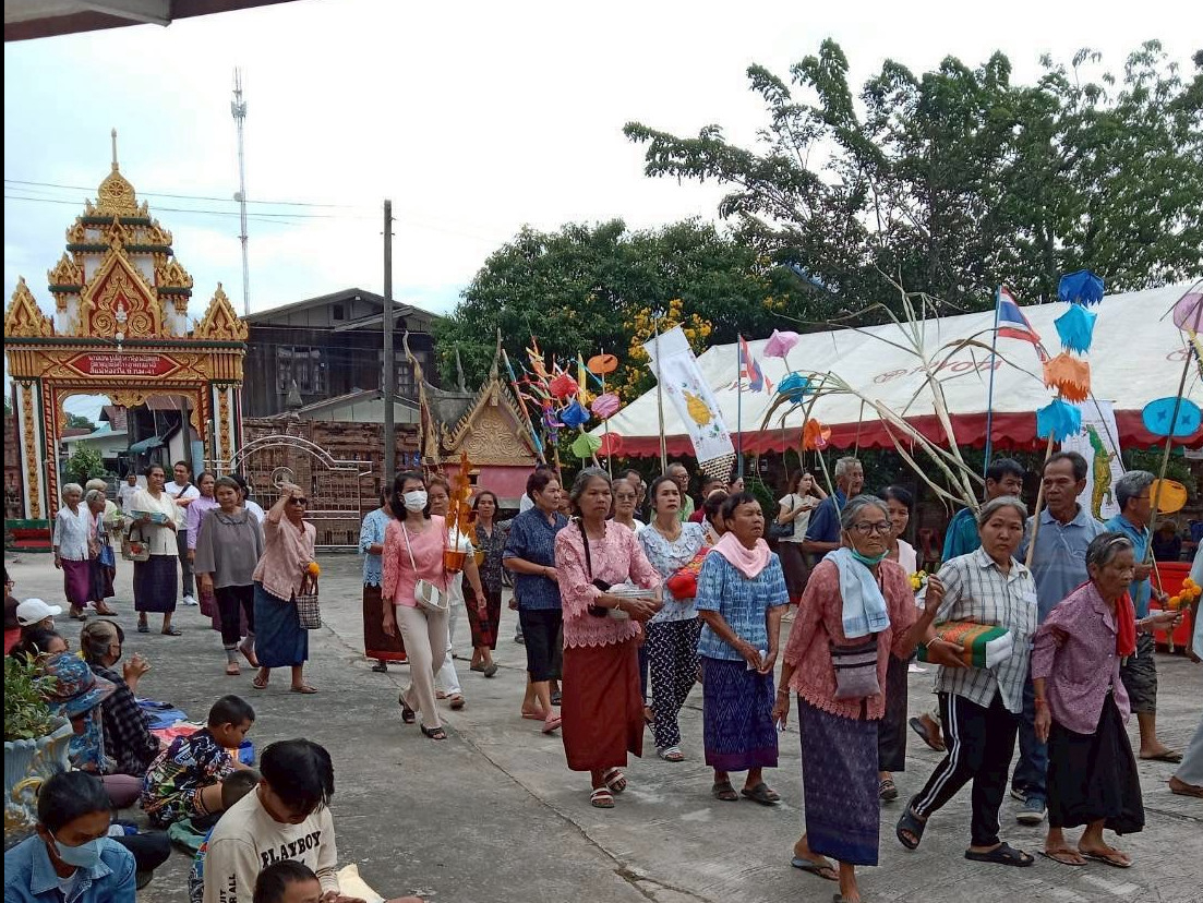 ภาพร่วมขบวนกฐินวัดทองหลาง