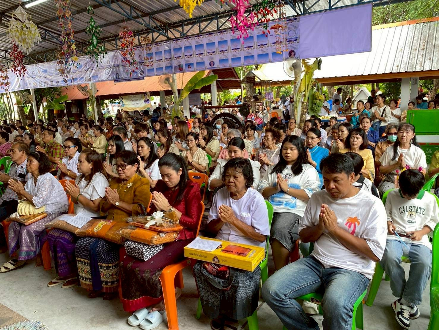 ภาพร่วมพิธีกรรมวัดบรบือสราราม