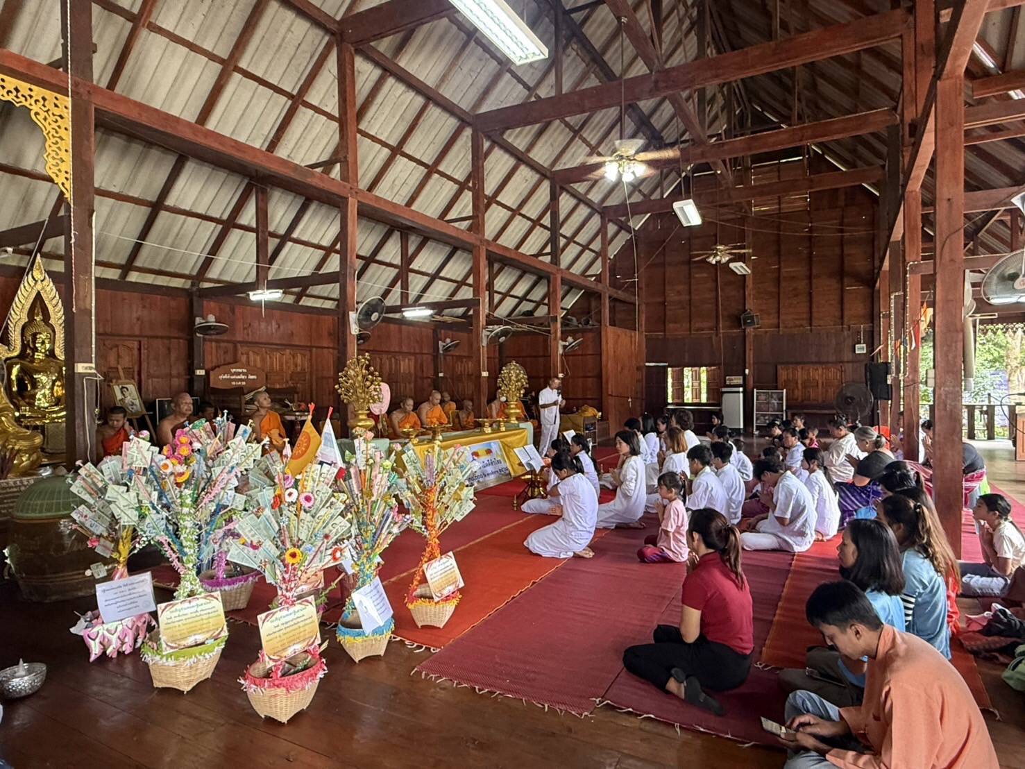 ภาพร่วมพิธีกรรมวัดธรรมจาริกแม่ต้อบเหนือ