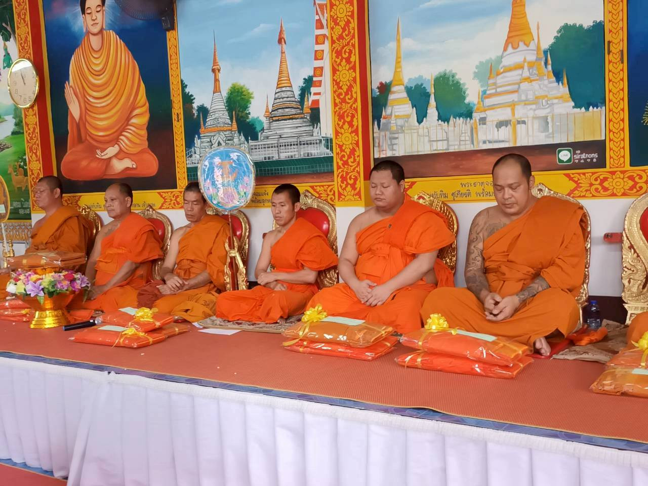 ภาพร่วมพิธีกรรมวัดอมราวาส