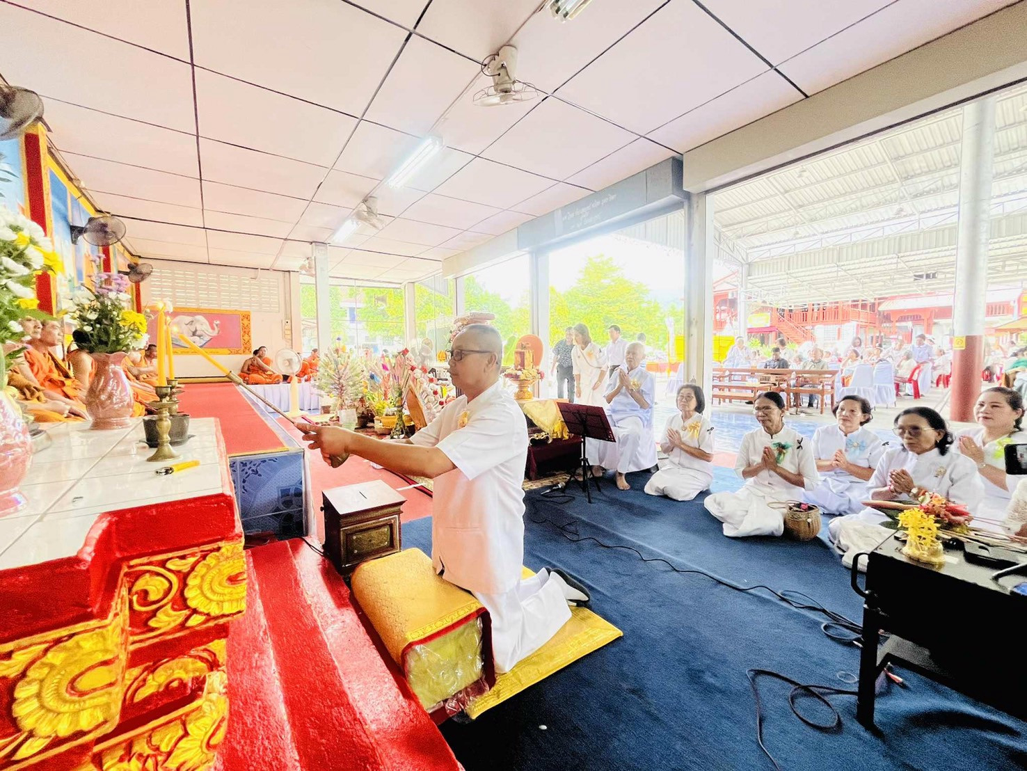 ภาพร่วมพิธีกรรมวัดอมราวาส