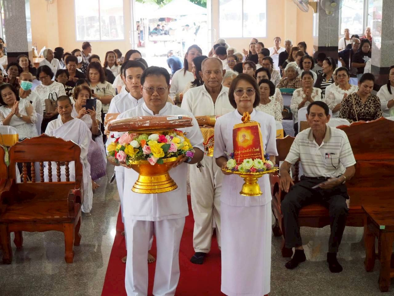 ภาพร่วมขบวนกฐินวัดอุไดเจริญ