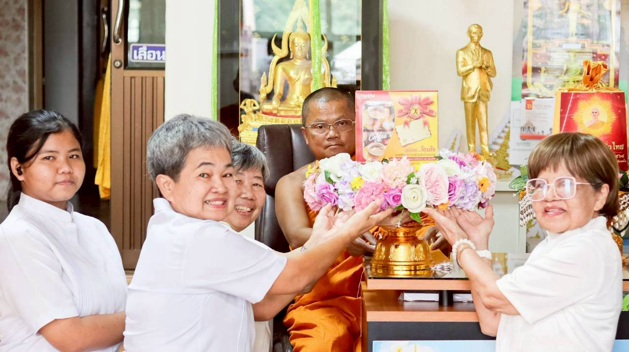 ภาพกล่าวคำถวายกฐินวัดเขาสมโภชน์