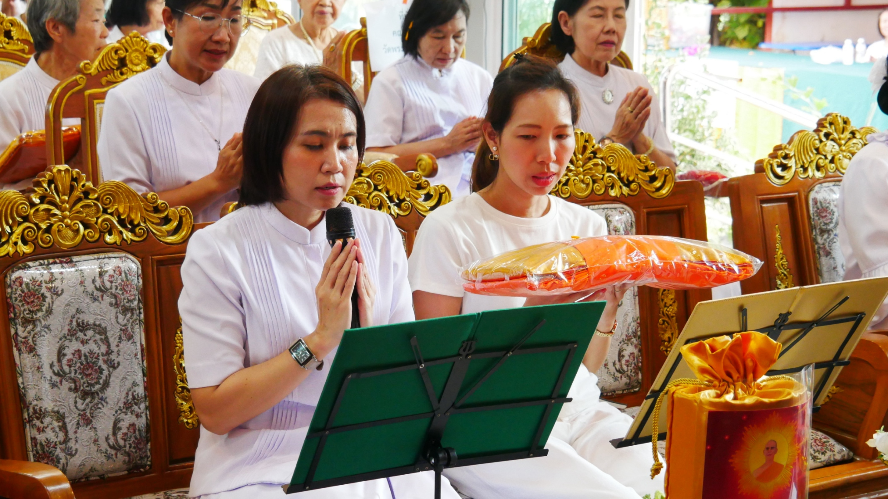 ภาพกล่าวคำถวายกฐินวัดผาบ่อง