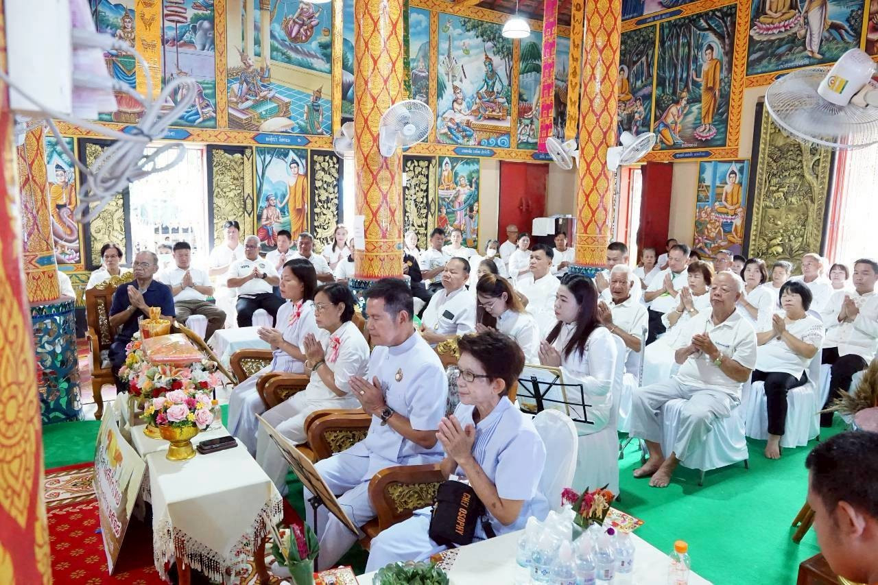 ภาพร่วมพิธีกรรมวัดแม่ผาแหน