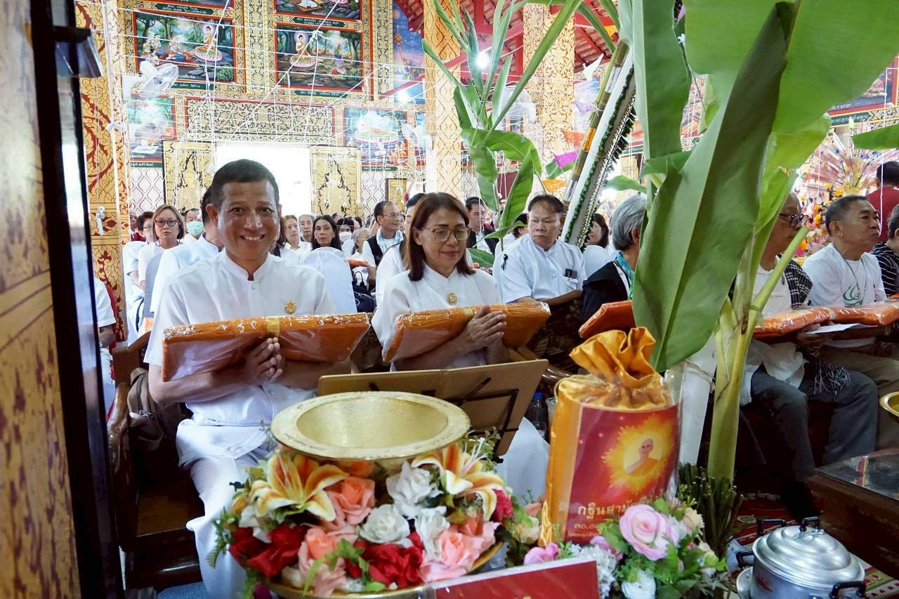 ภาพร่วมพิธีกรรมวัดป่าตึง