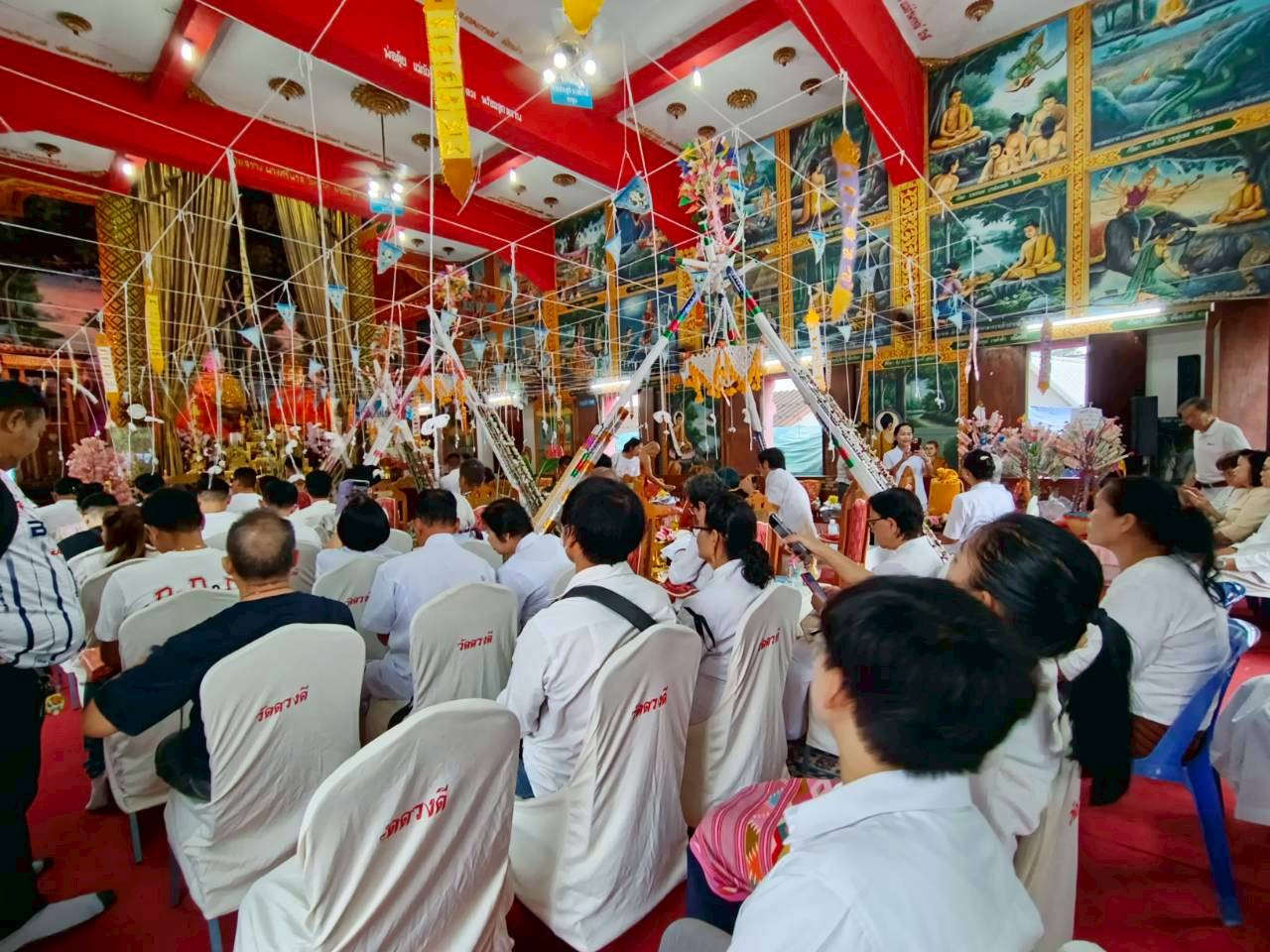 ภาพร่วมพิธีกรรมวัดดวงดี