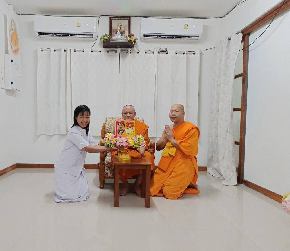 ภาพร่วมพิธีกรรมวัดพระบรมธาตุ