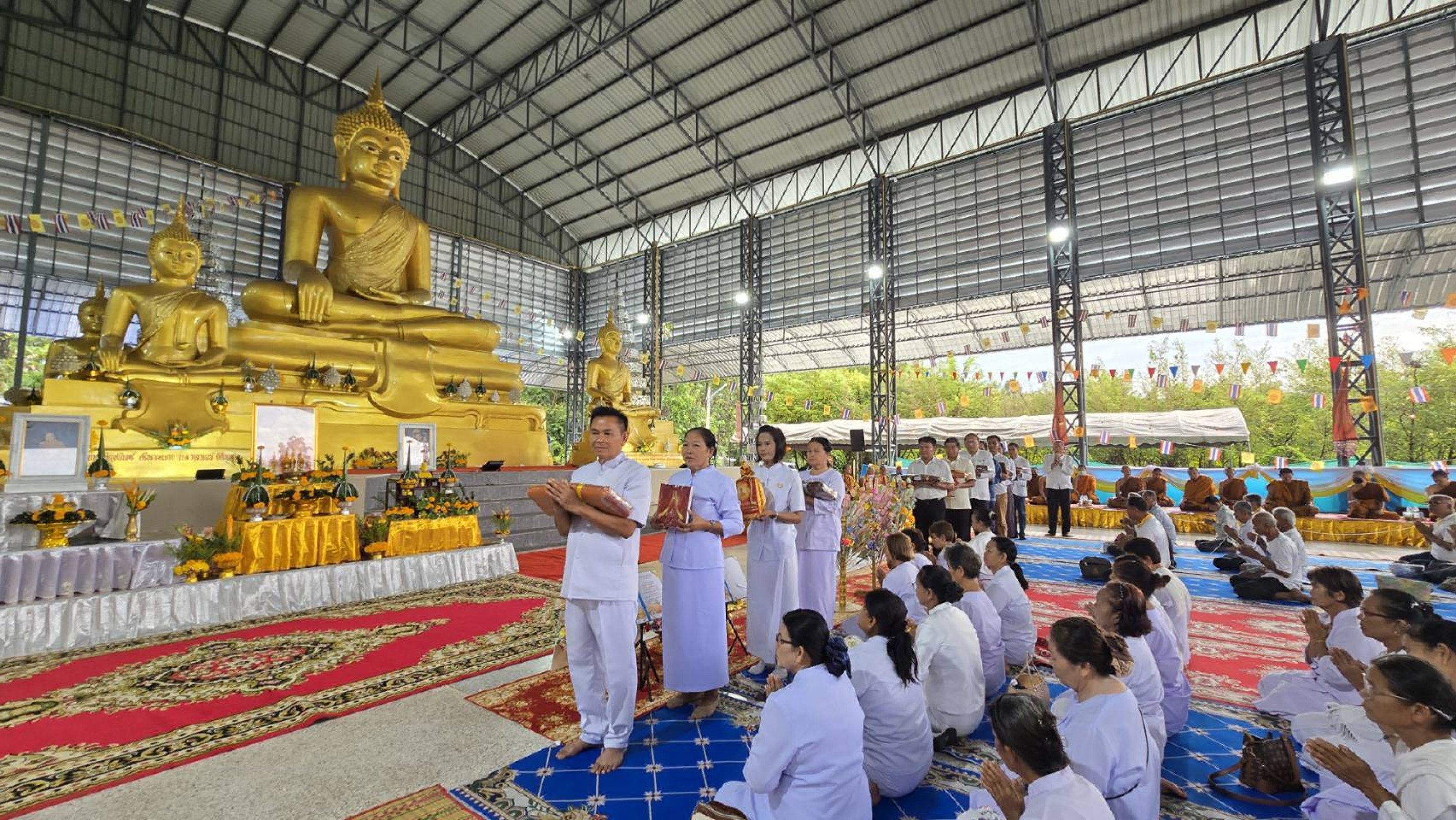 ภาพร่วมพิธีกรรมวัดศรีบุญเรืองบุตราราม
