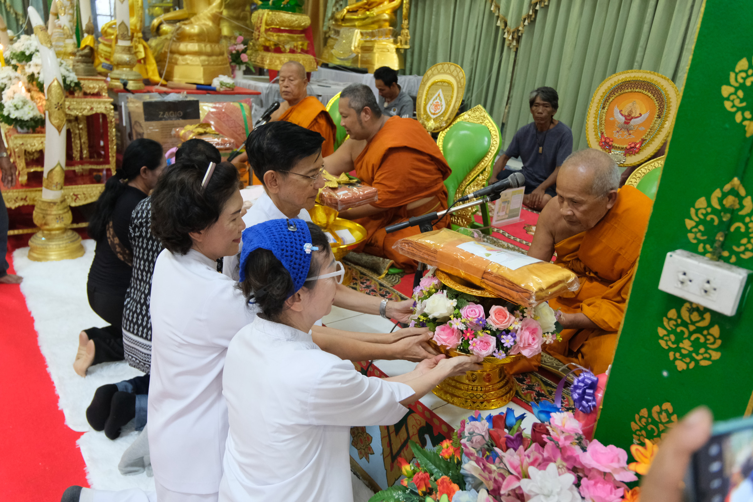 ภาพร่วมพิธีกรรมวัดบ้านดอน