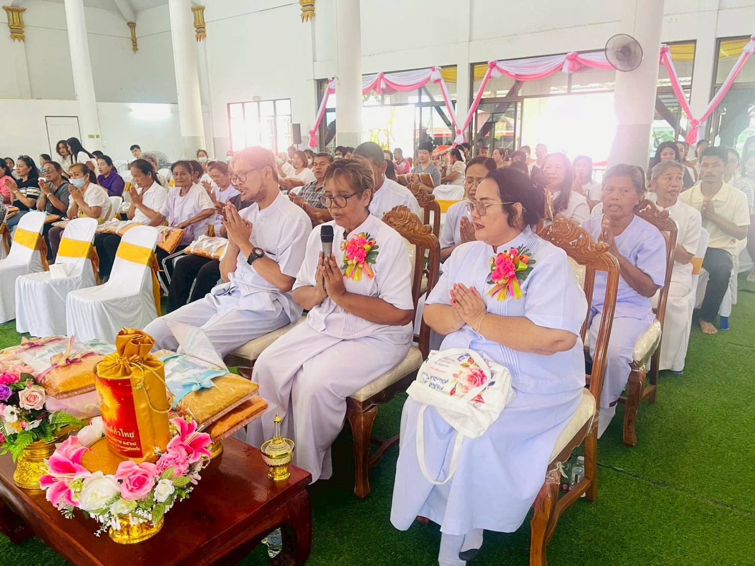 ภาพกล่าวคำถวายกฐินวัดศรีมงคล