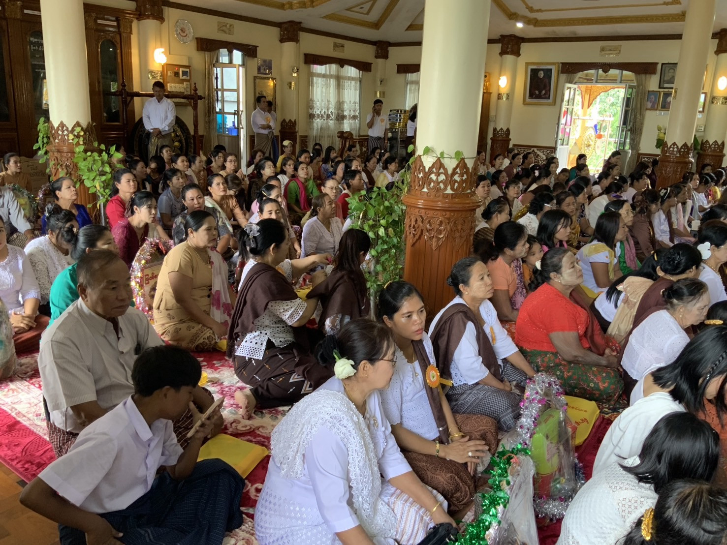 ภาพร่วมพิธีกรรมที่พักสงฆ์ไน๊บาเอ้