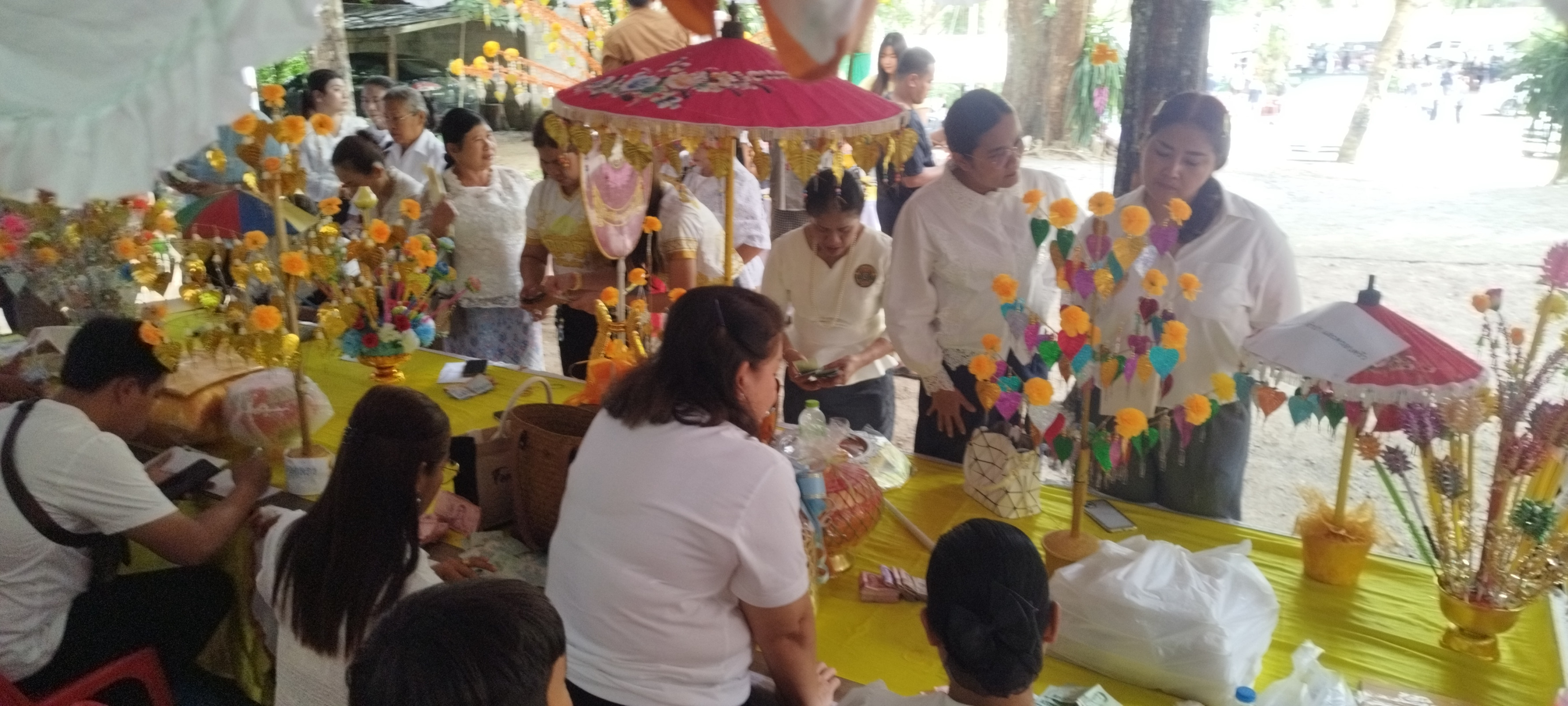 ภาพร่วมพิธีกรรมวัดรุ่งโรจนาราม