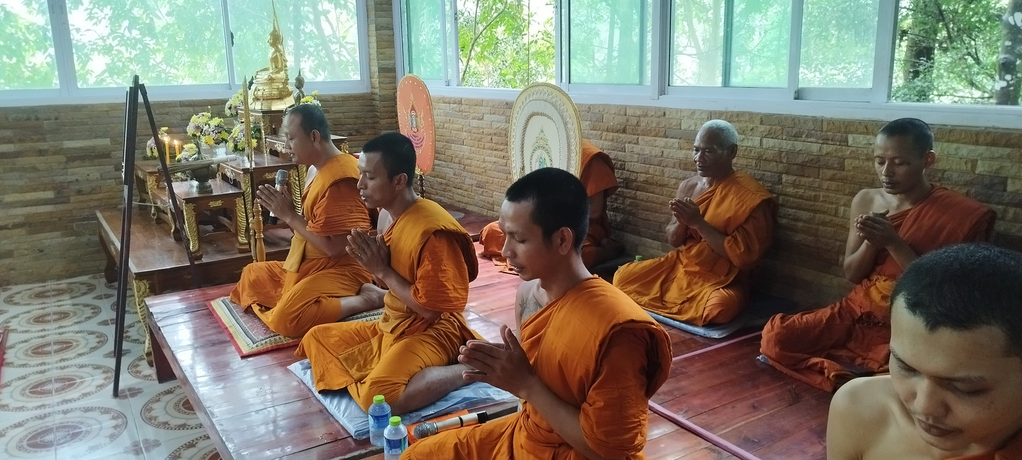 ภาพร่วมพิธีกรรมวัดรุ่งโรจนาราม