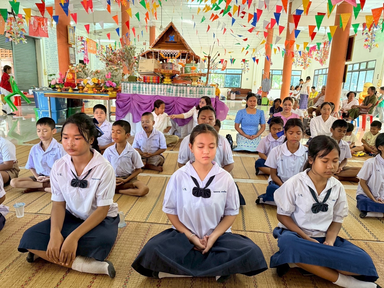 ภาพร่วมพิธีกรรมวัดหนองสะแกยาว