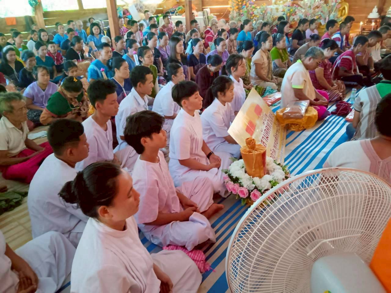 ภาพร่วมพิธีกรรมที่พักสงฆ์พระธรรมจาริกพอบือลาคี