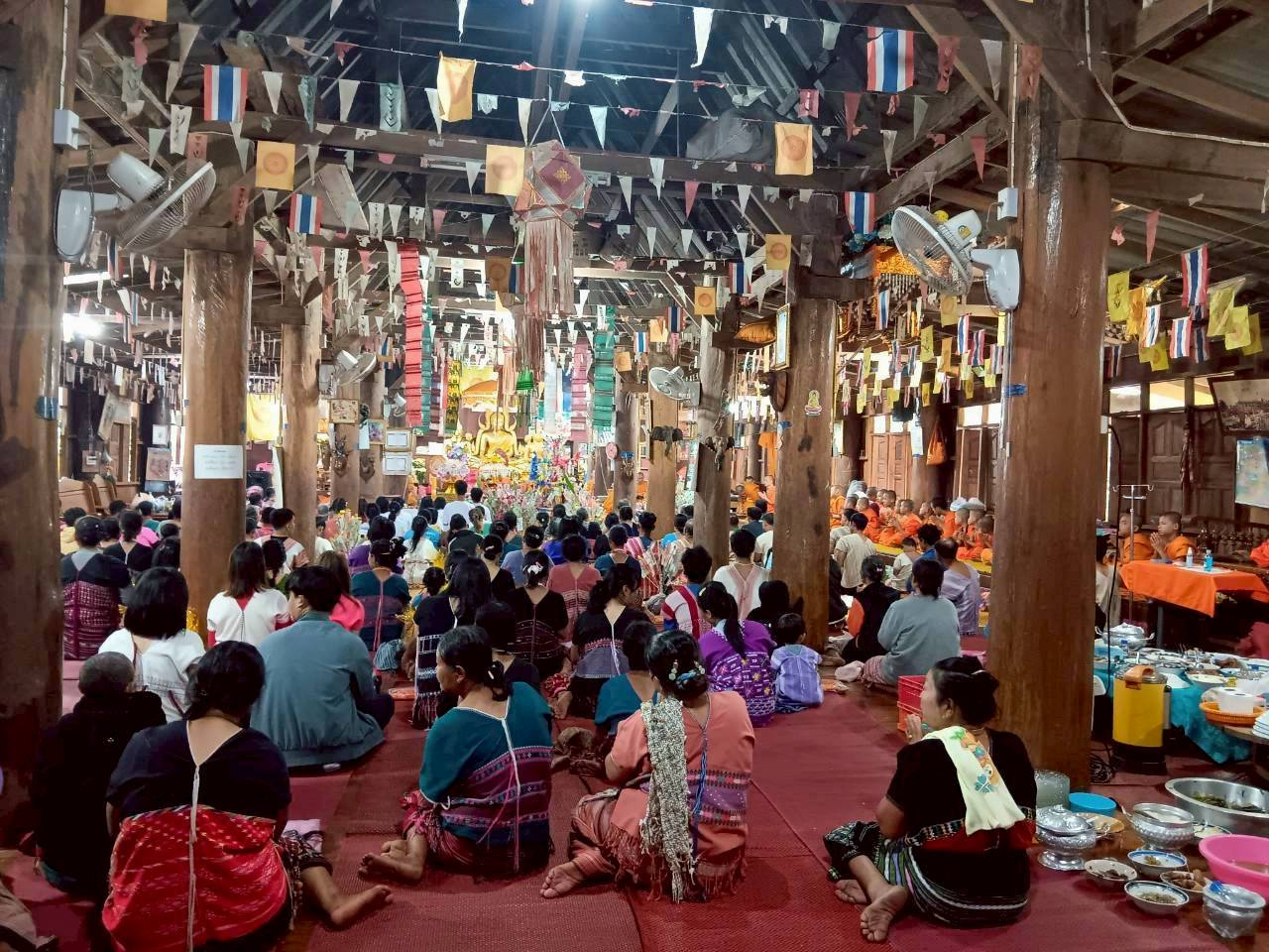 ภาพร่วมพิธีกรรมวัดมงคลแก้วเกศ แม่ลาคี