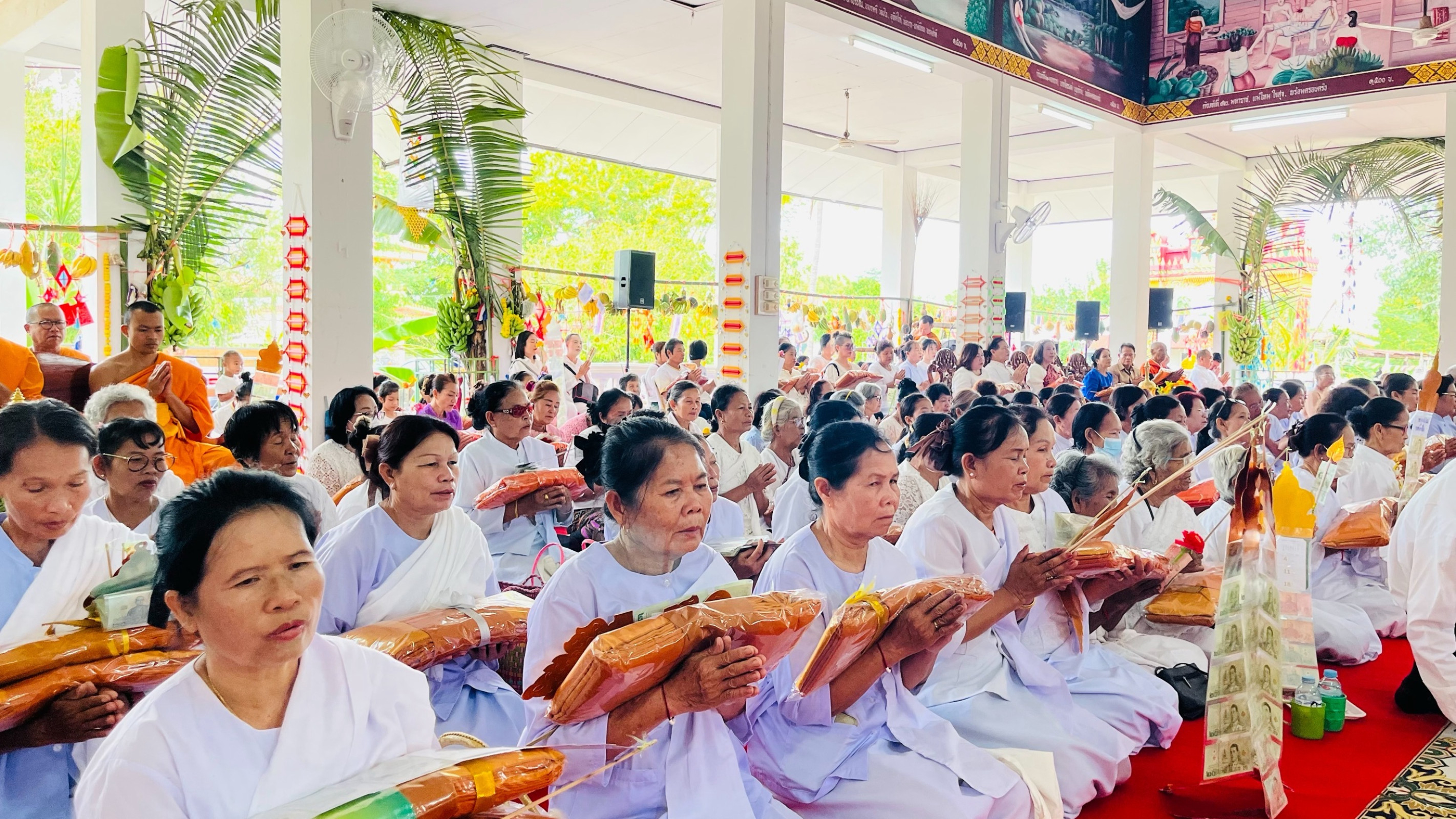 ภาพร่วมพิธีกรรมวัดนิเวศวิหาร