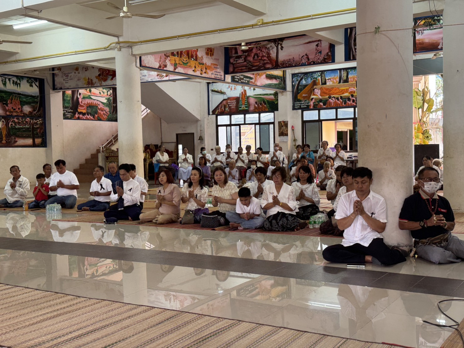 ภาพร่วมพิธีกรรมวัดมัชฌิมบุรีศิริมหาพุทธานิวาส