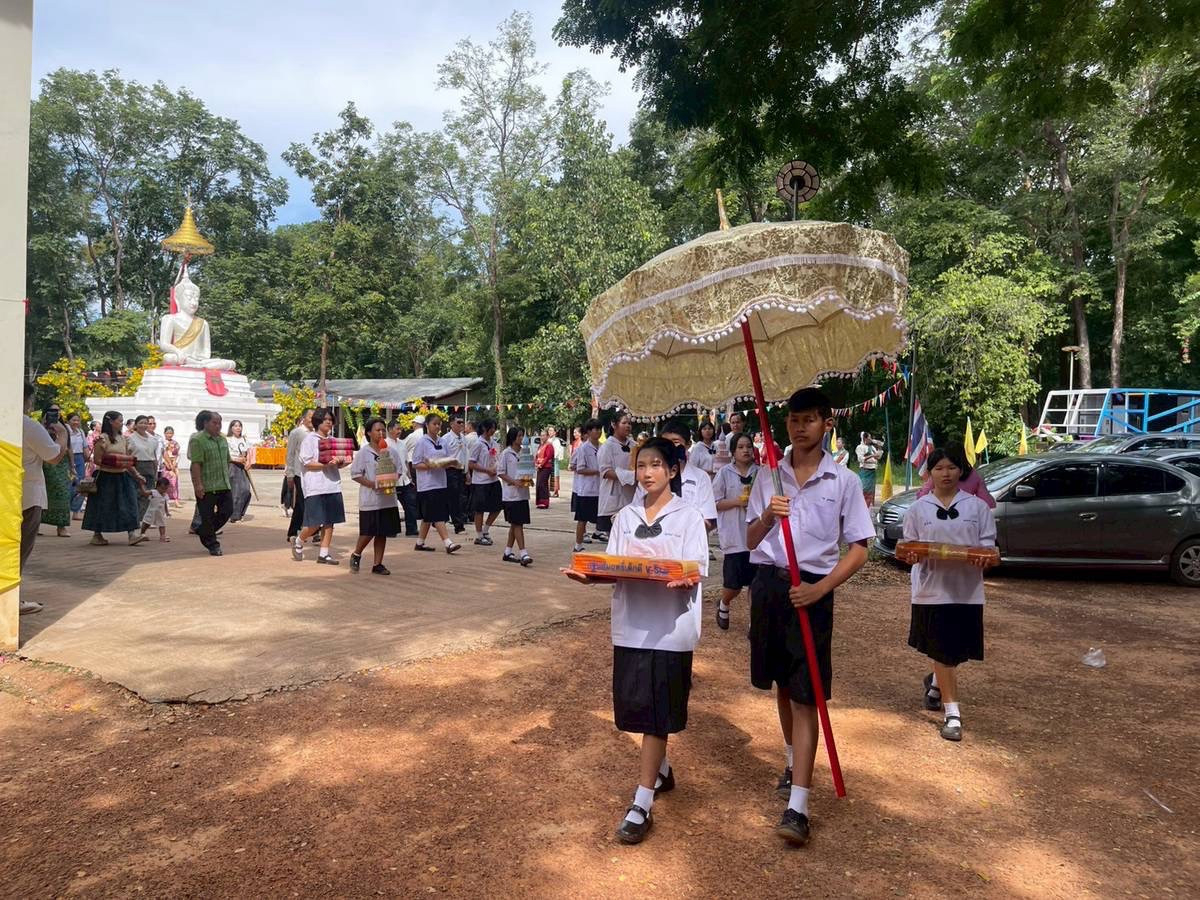 ภาพร่วมขบวนกฐินวัดป่าเกตุสุธาทิพย์