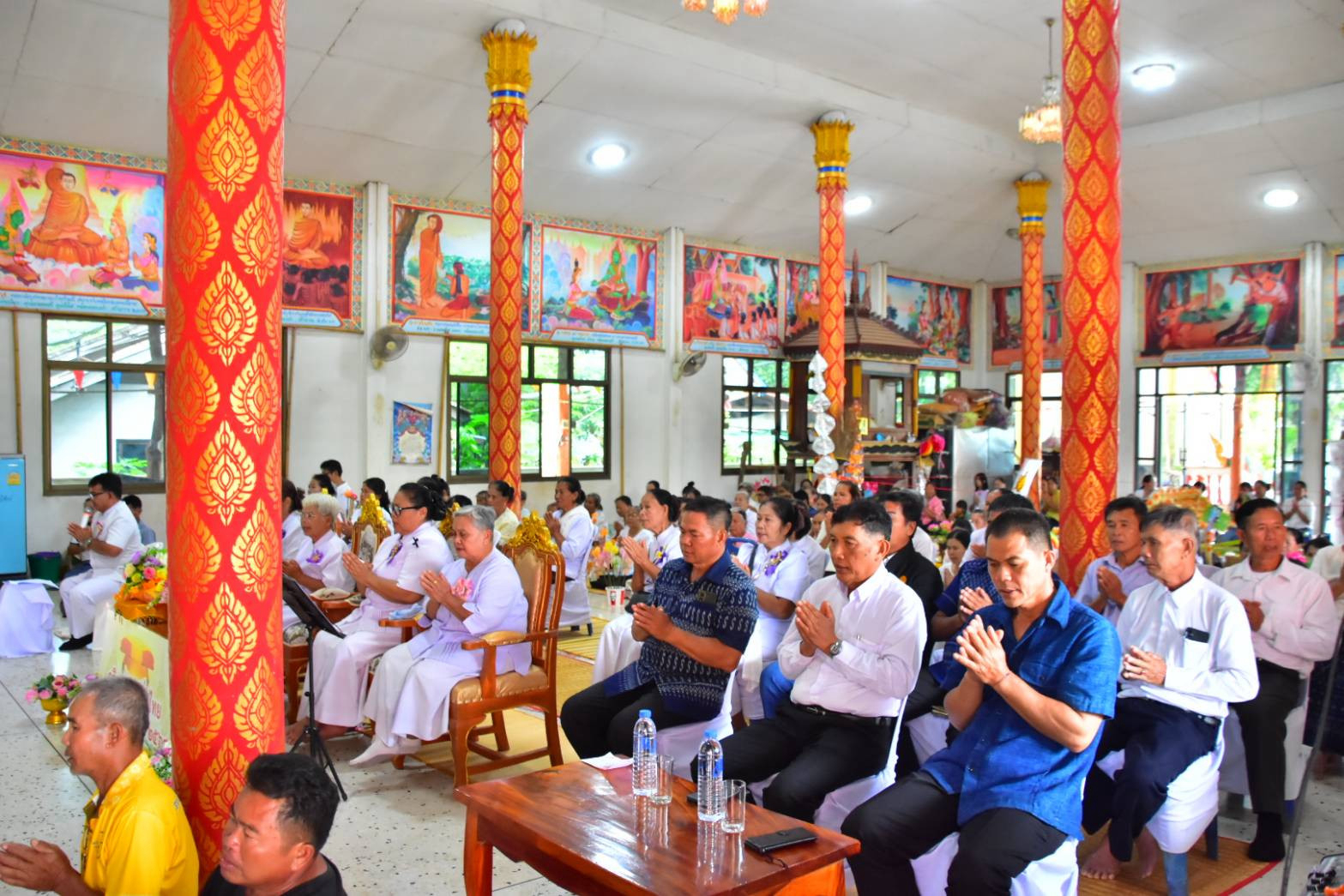 ภาพร่วมพิธีกรรมวัดคันธารมณ์