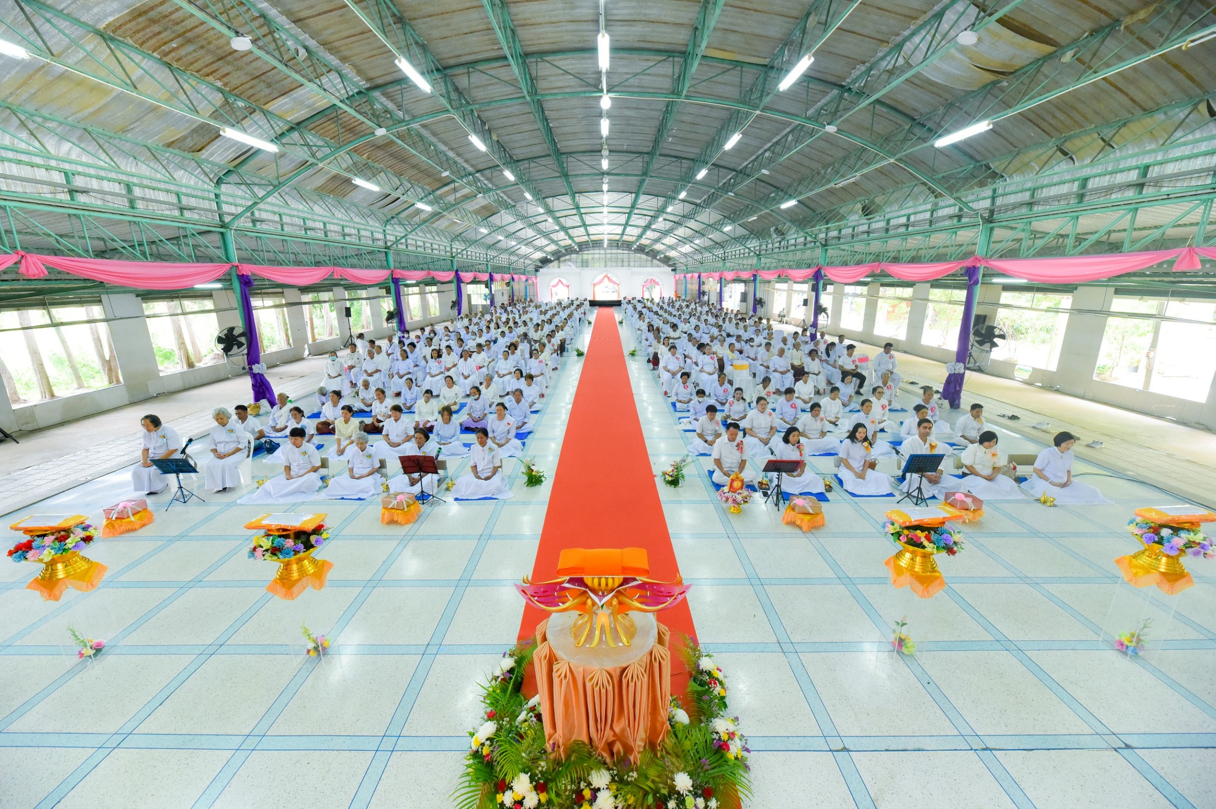 ภาพร่วมพิธีกรรมศูนย์อบรมเยาวชนสุรินทร์