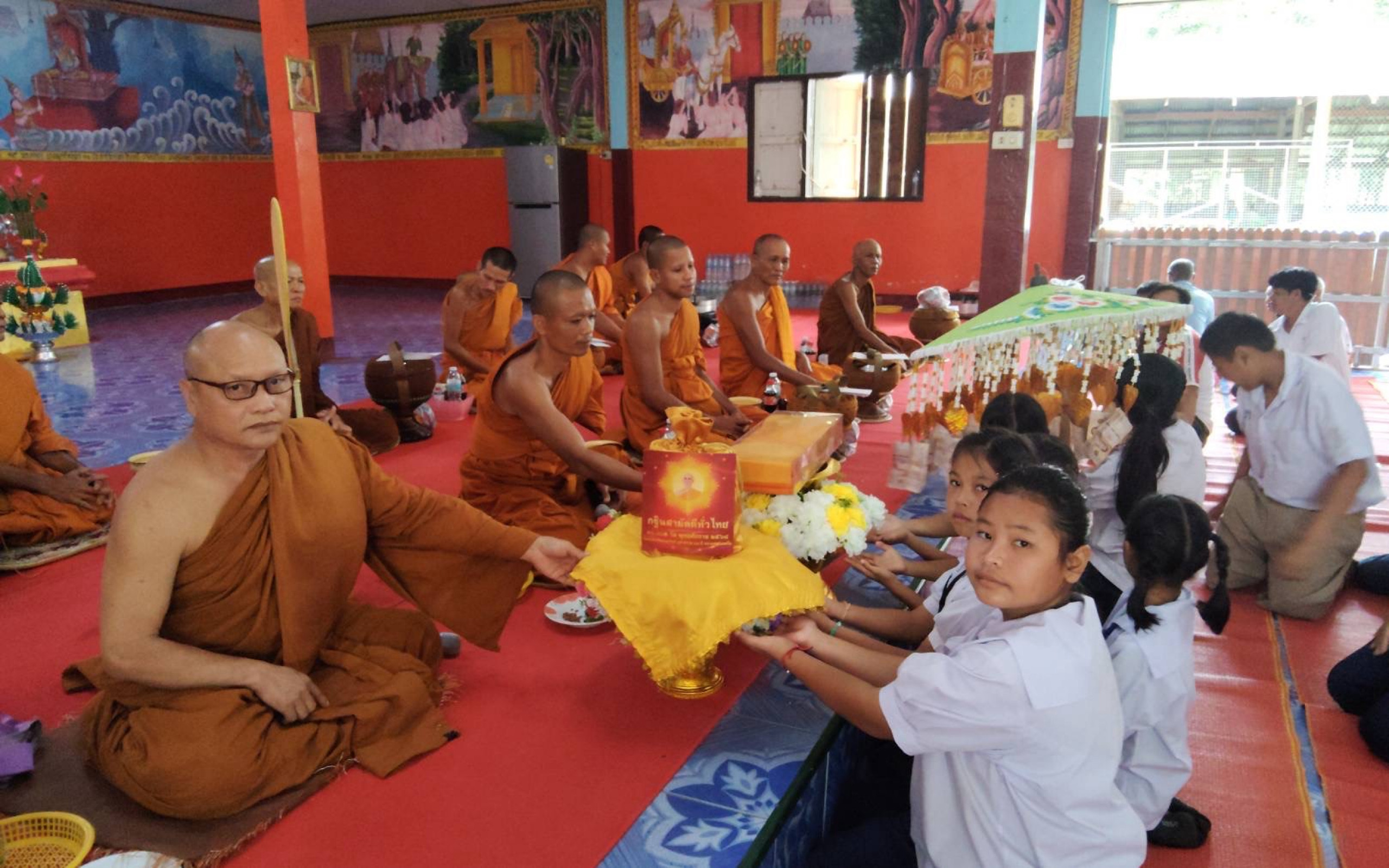 ภาพการถวายปัจจัยที่พักสงฆ์กุดเชียงมุน