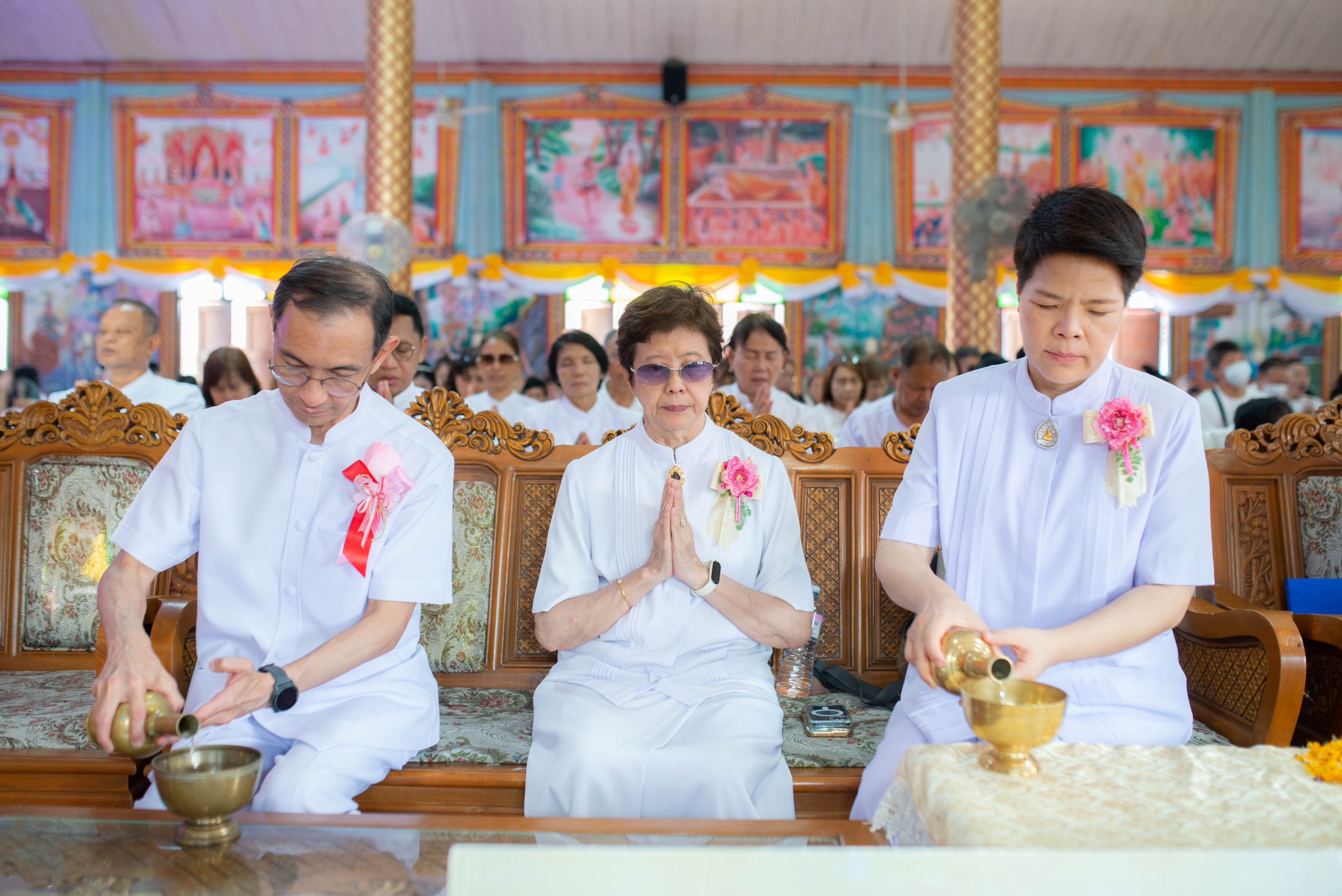 ภาพร่วมพิธีกรรมวัดลาดทราย