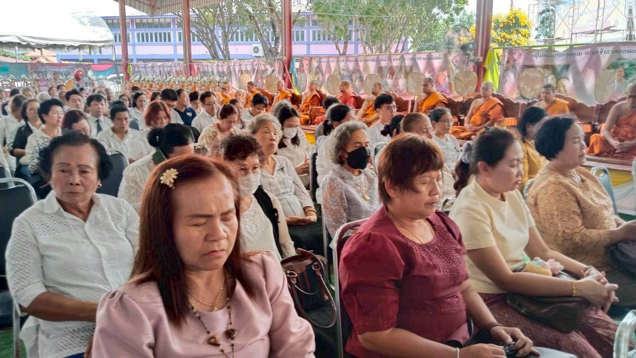 ภาพร่วมพิธีกรรมวัดห้วยเจริญสุข