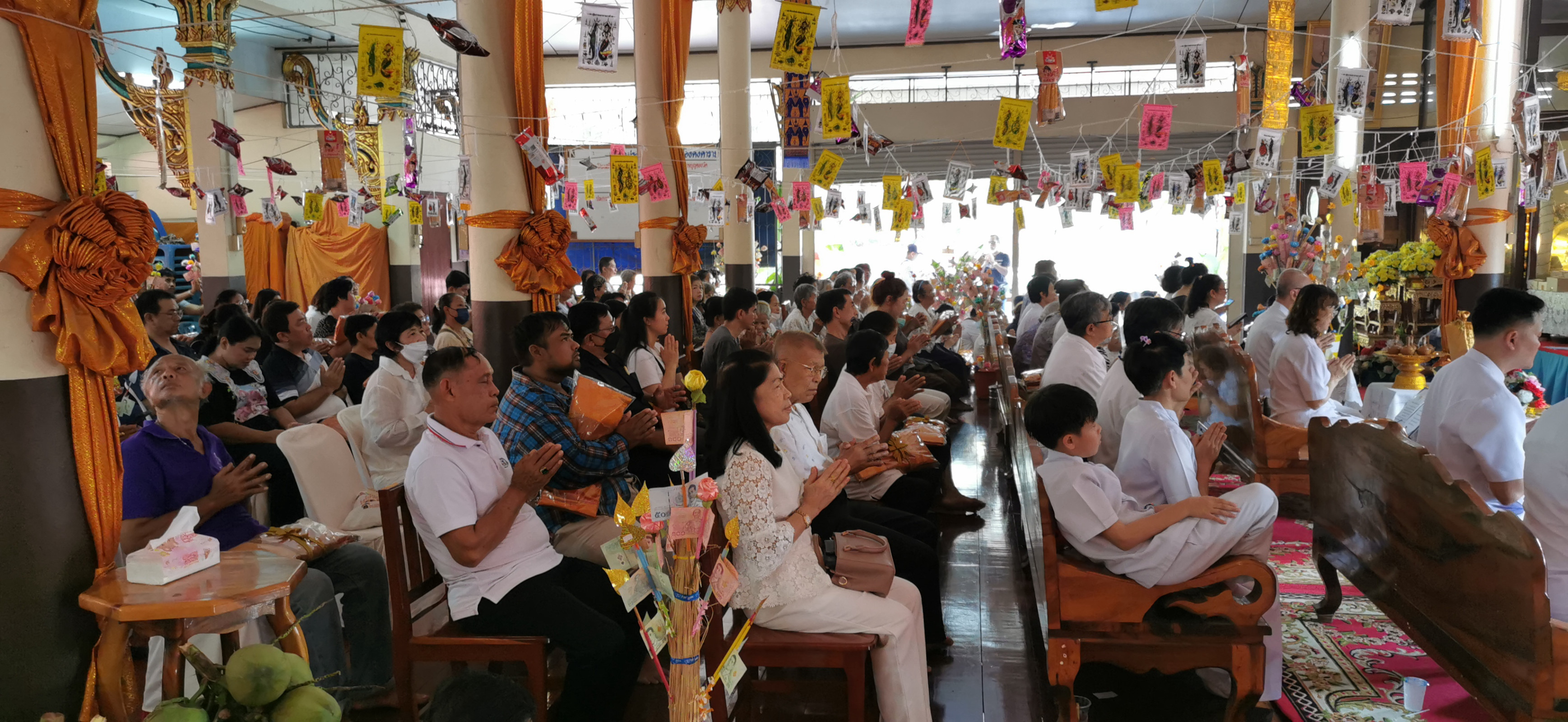 ภาพร่วมพิธีกรรมวัดเยื้องคงคาราม