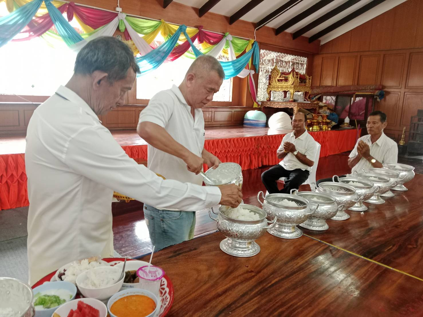 ภาพร่วมพิธีกรรมวัดกำมะเชียร