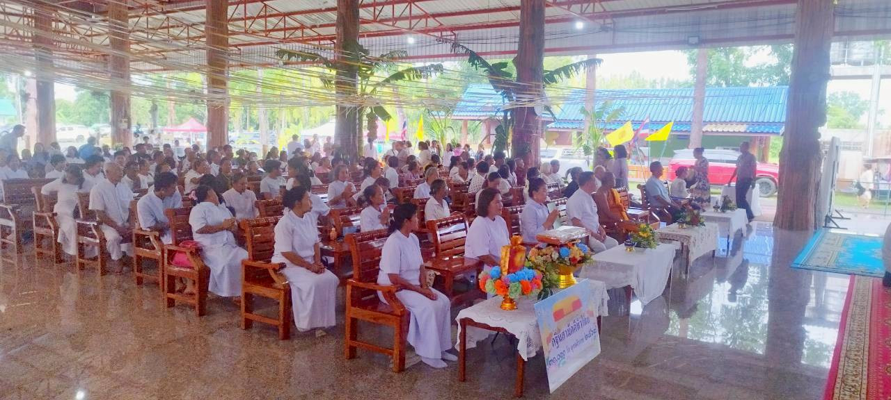 ภาพร่วมพิธีกรรมวัดแตงเม