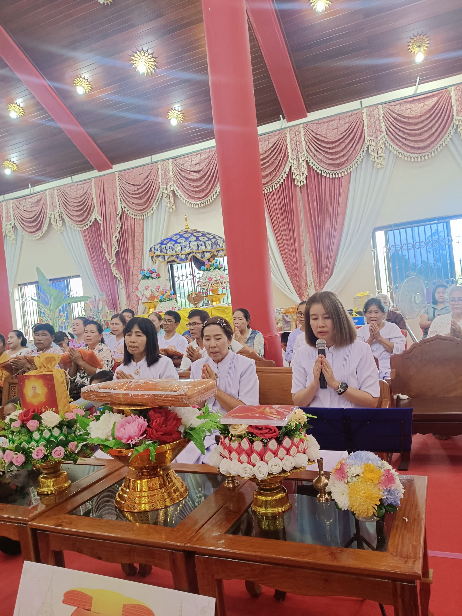 ภาพกล่าวคำถวายกฐินวัดใหม่กวางทอง