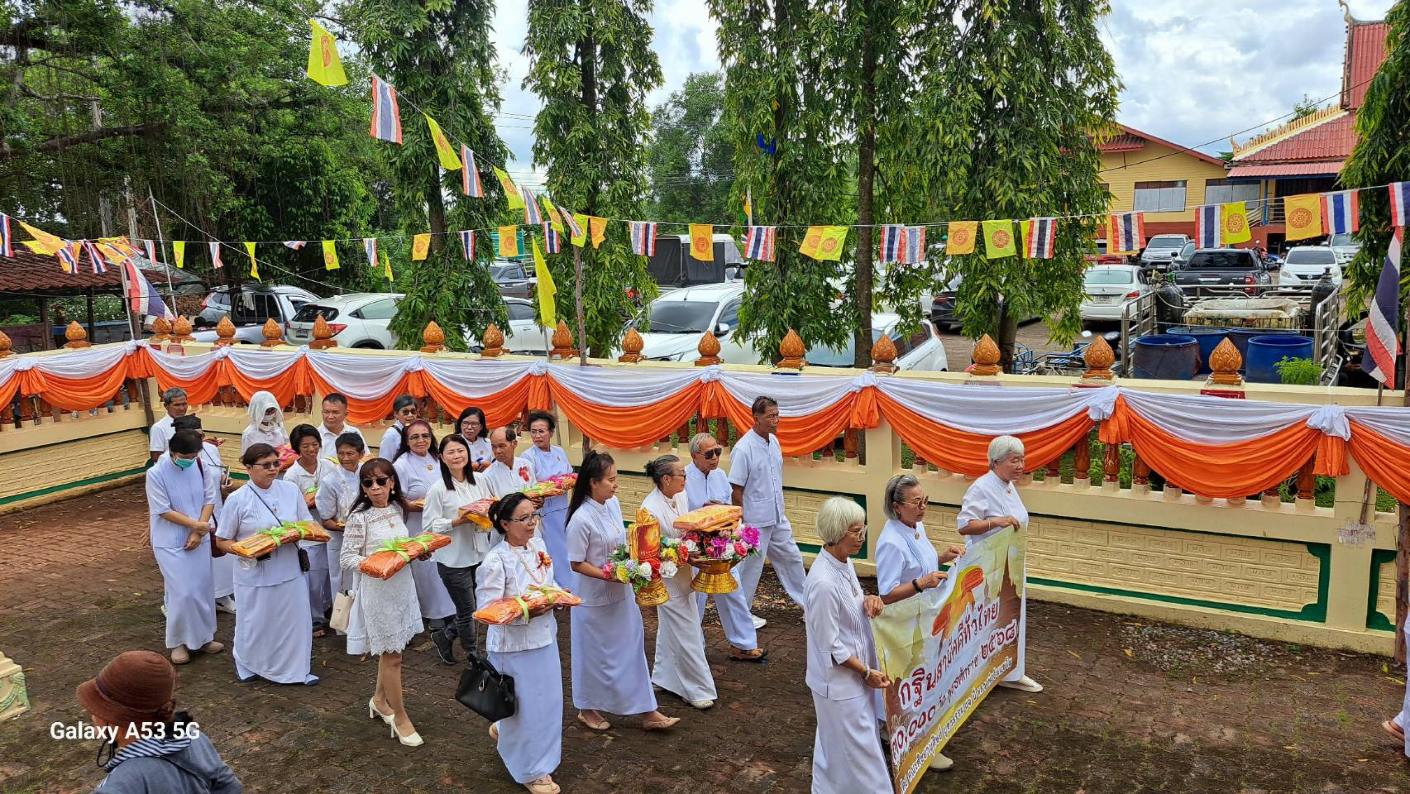 ภาพร่วมพิธีกรรมวัดหัวกรด