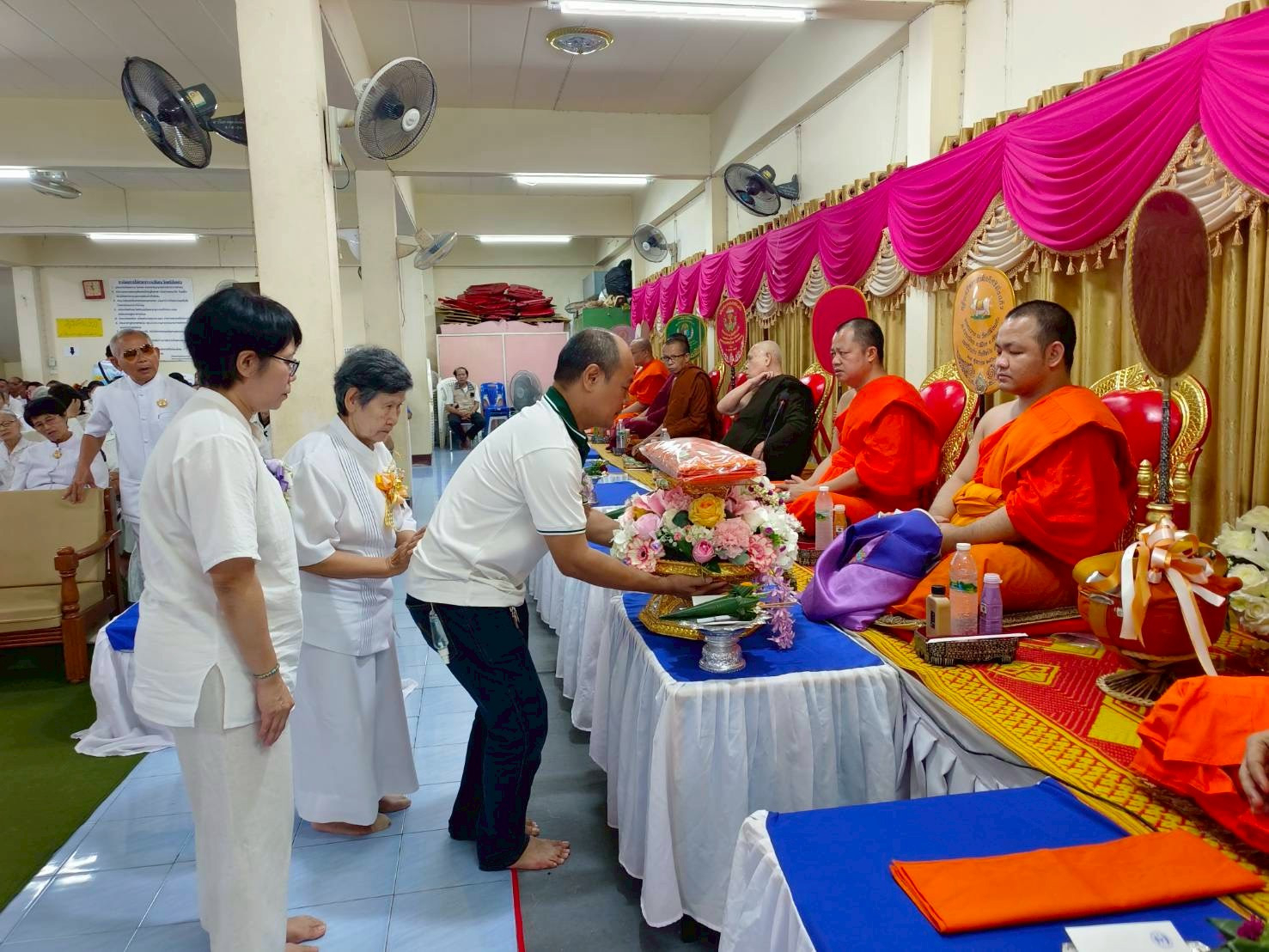 ภาพร่วมพิธีกรรมวัดศรีมิ่งแก้ว