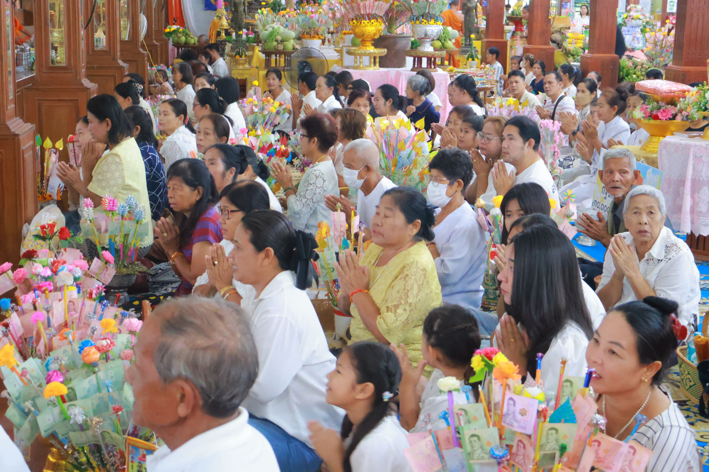 ภาพร่วมพิธีกรรมวัดราษฎร์ศรัทธาราม