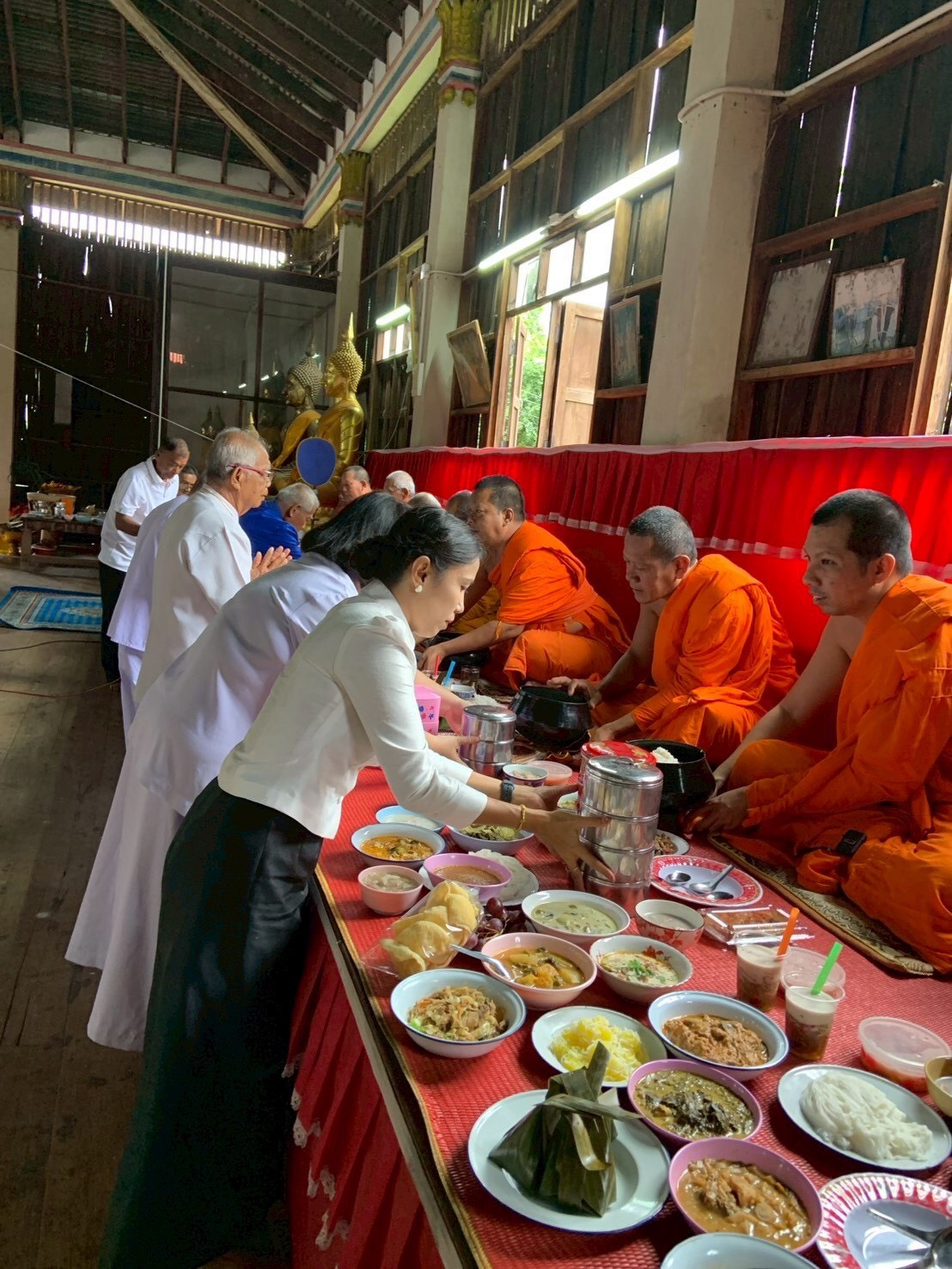 ภาพร่วมพิธีกรรมวัดวิเวกวนาราม