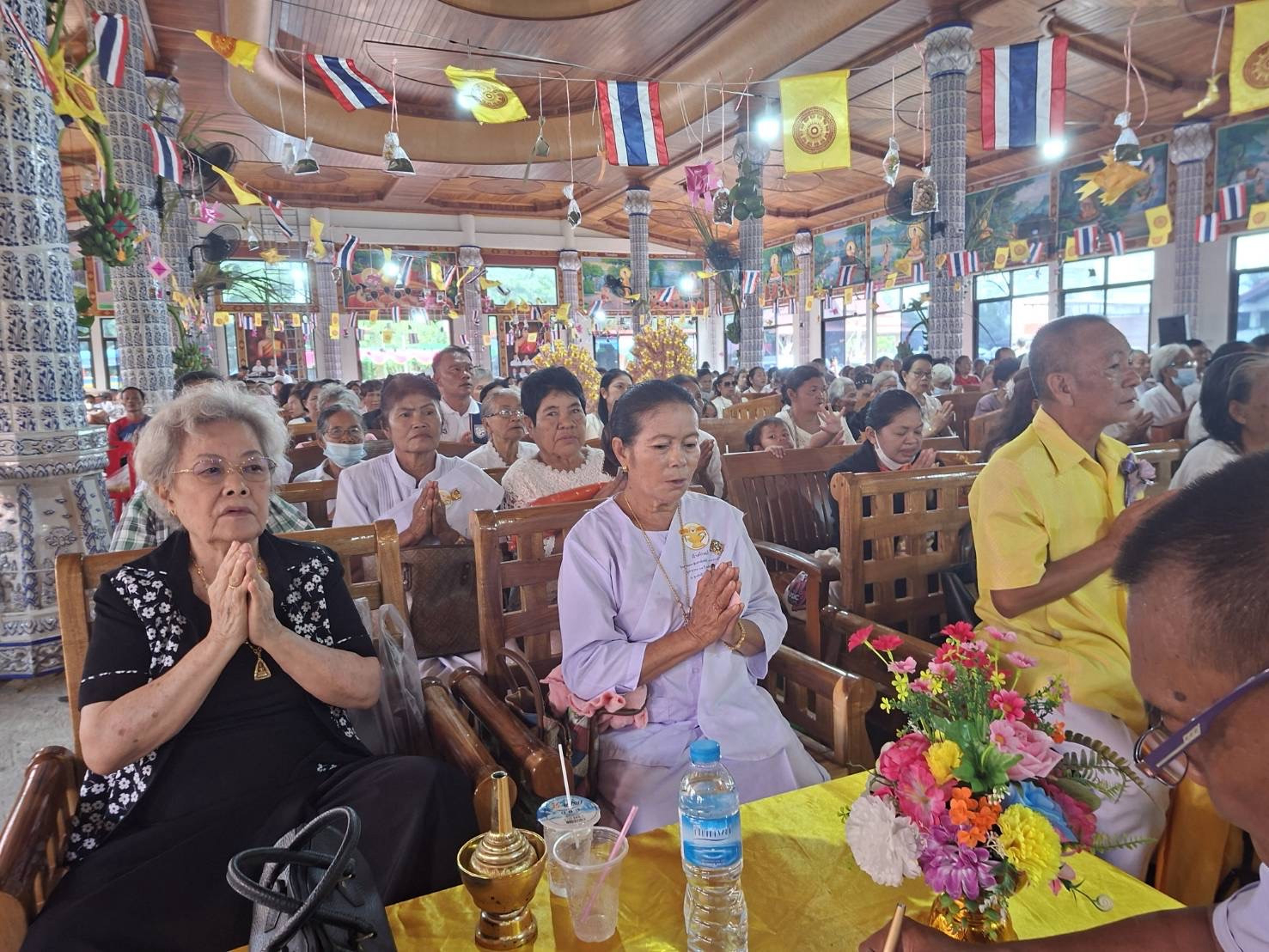 ภาพร่วมพิธีกรรมวัดมะรุม