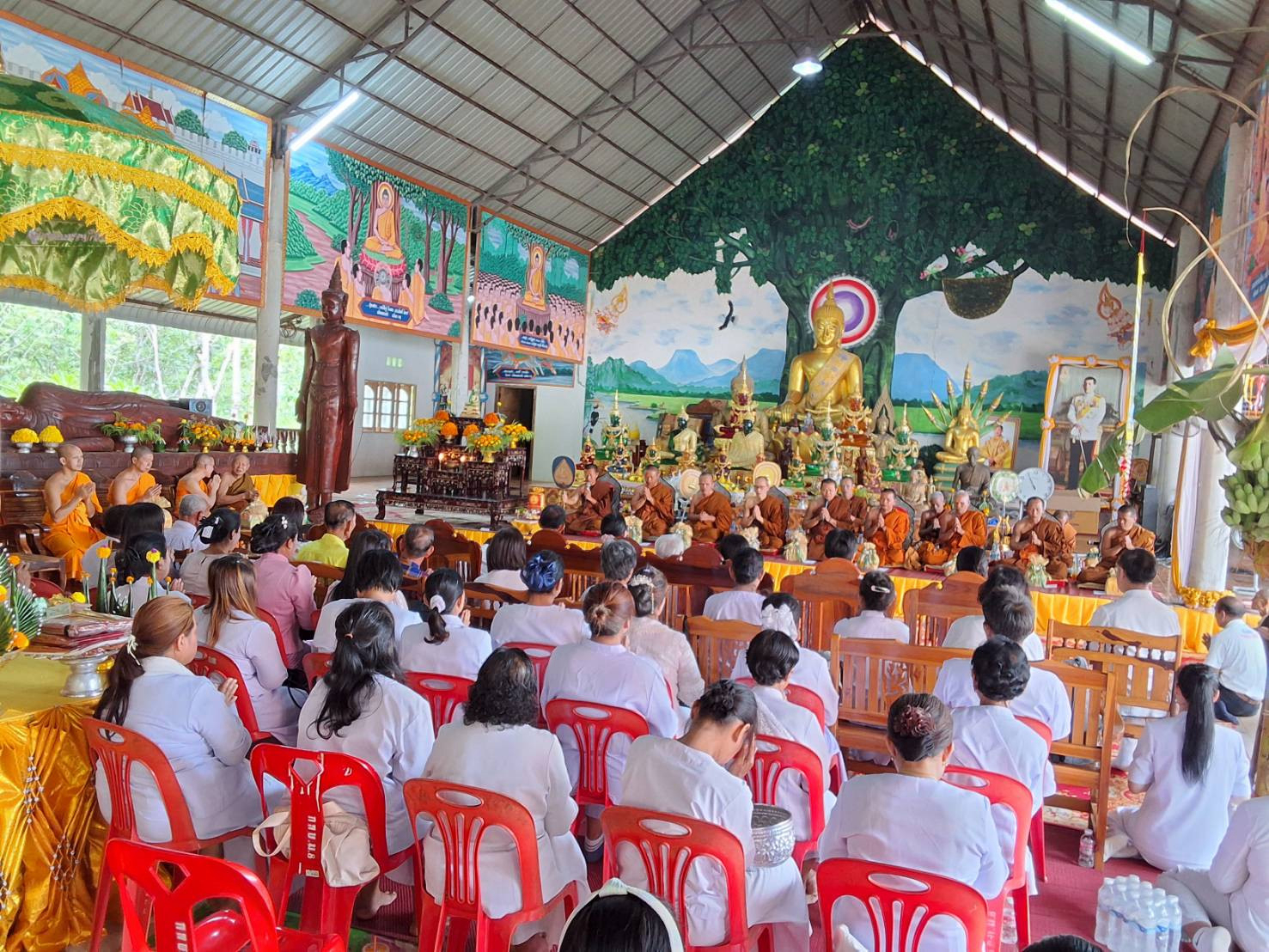 ภาพร่วมพิธีกรรมวัดป่านาอุดมวนาราม