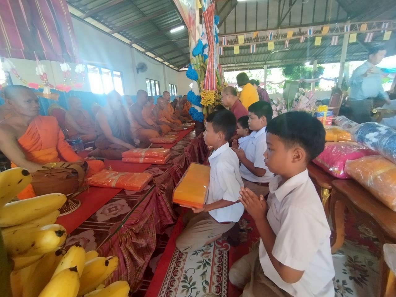 ภาพกล่าวคำถวายกฐินวัดหนองอิไทย