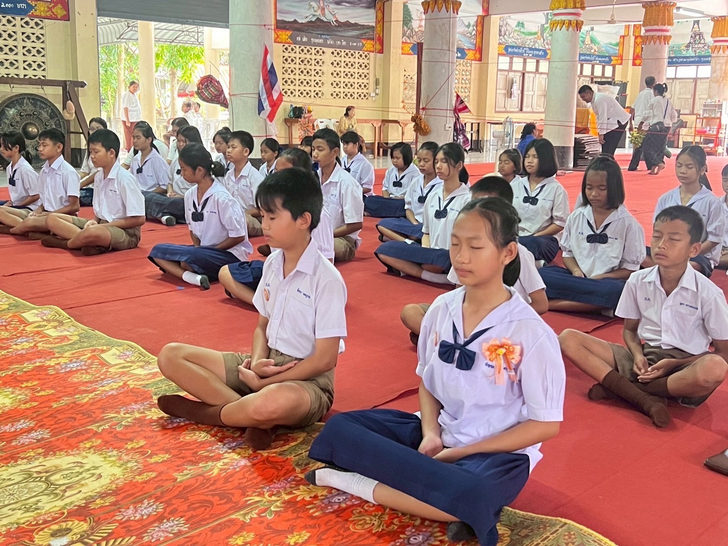 ภาพร่วมพิธีกรรมวัดศรีสว่าง