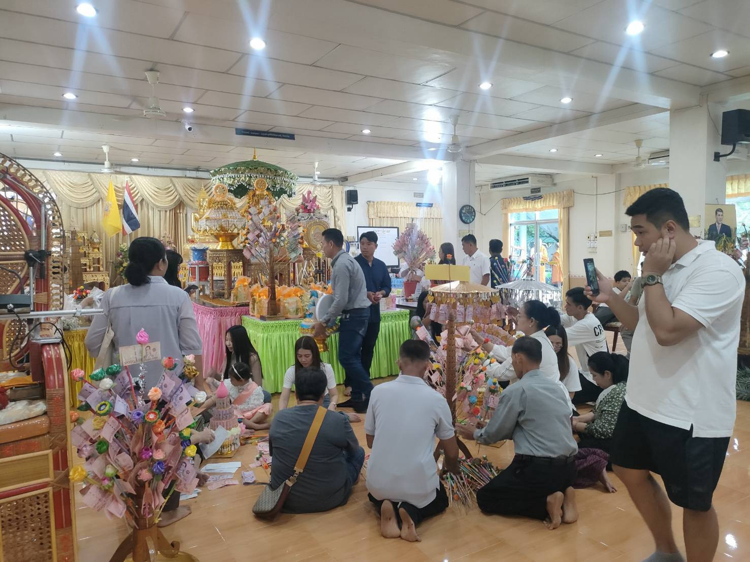 ภาพร่วมพิธีกรรมวัดคูหาสวรรค์