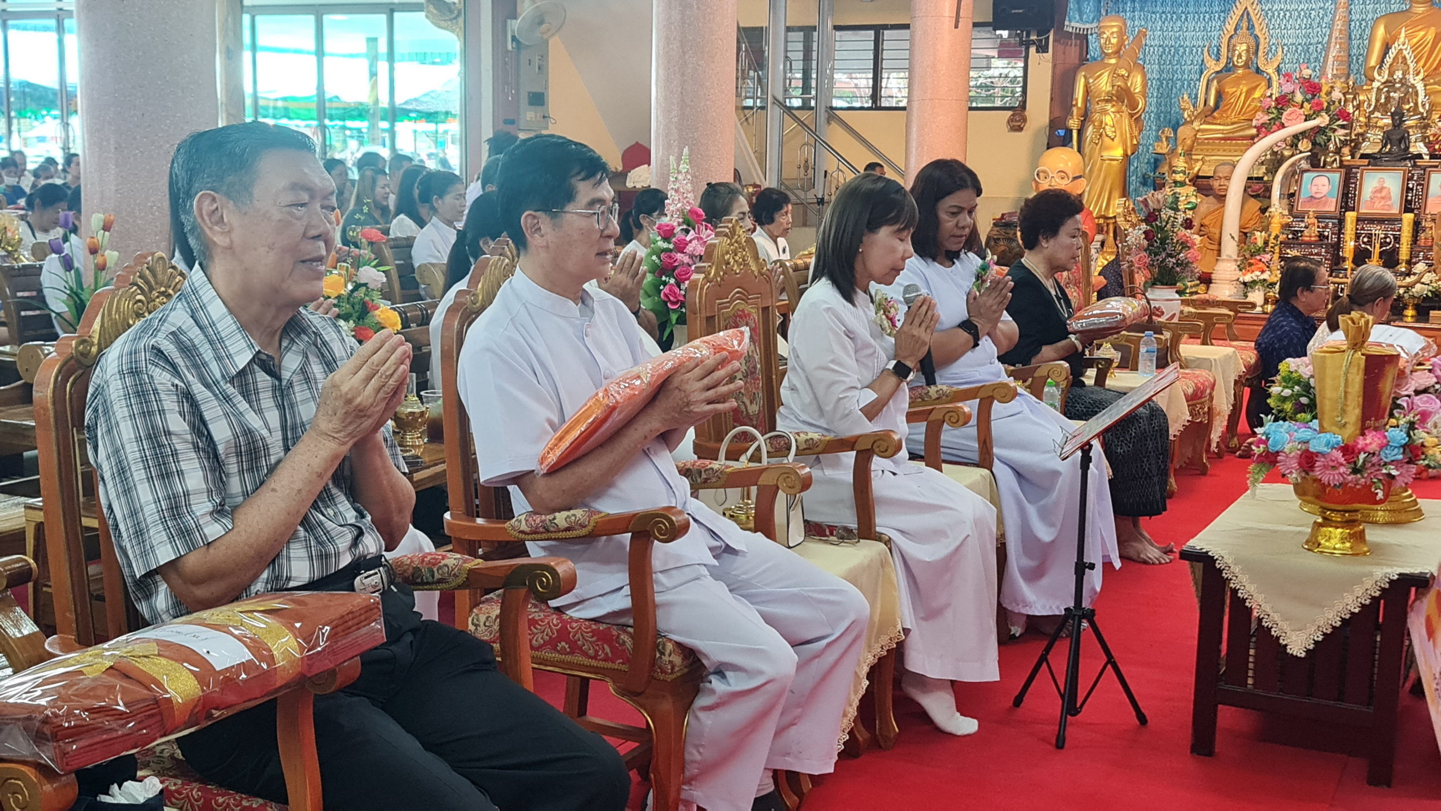 ภาพกล่าวคำถวายกฐินวัดสนามสุทธาวาส