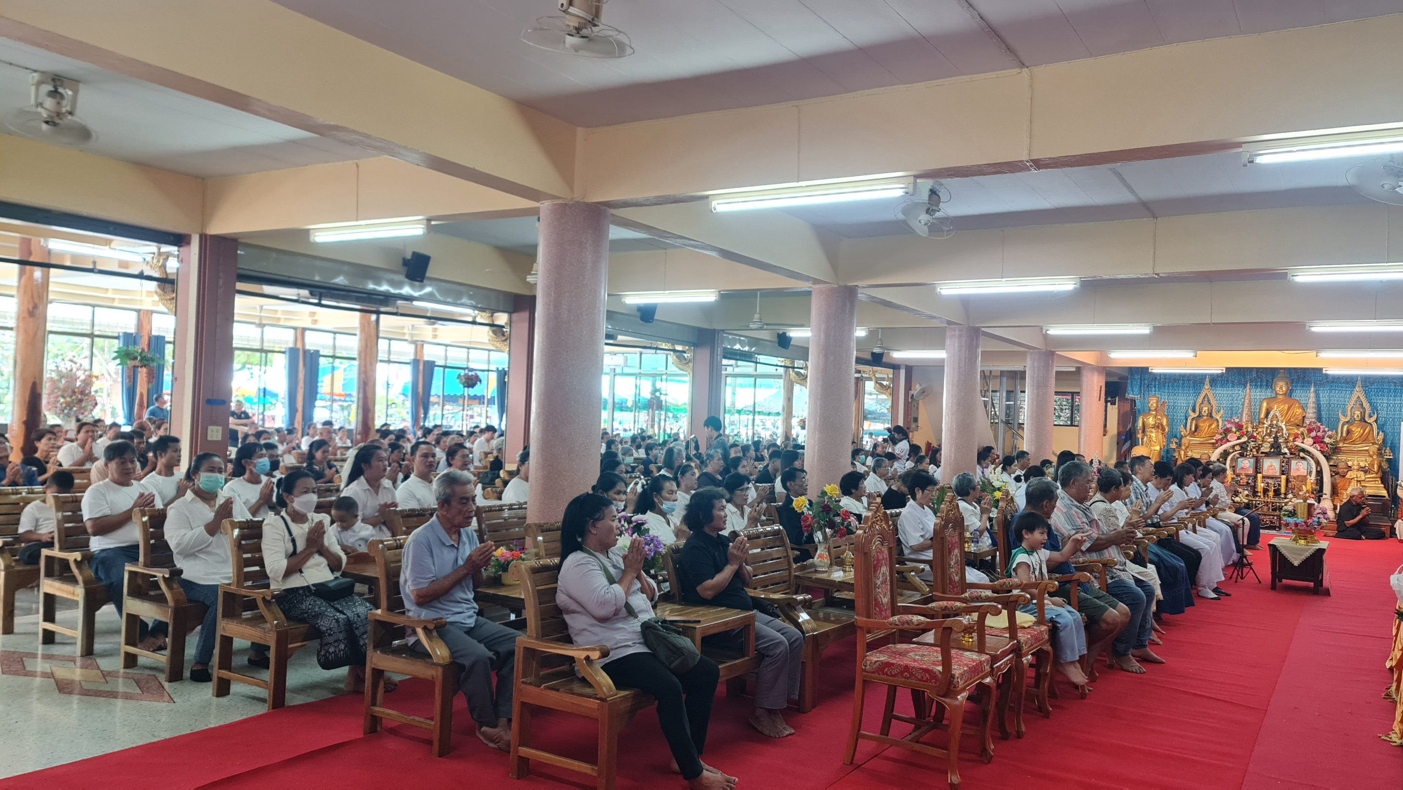 ภาพร่วมพิธีกรรมวัดสนามสุทธาวาส