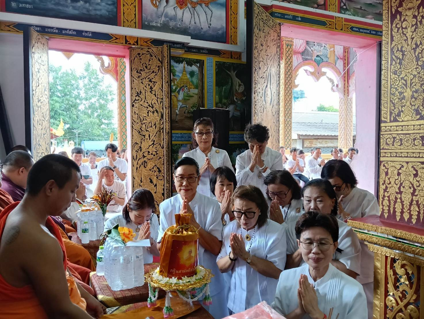 ภาพร่วมพิธีกรรมวัดแม่สอย(แม่สรวย)